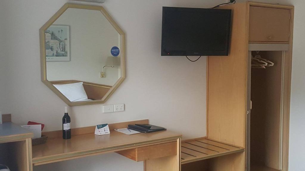 Newborough, Vic Accommodation