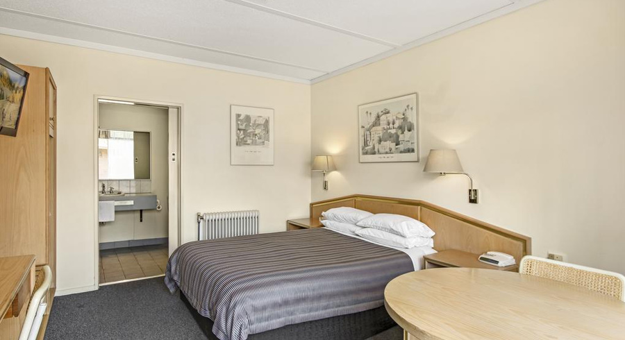 Newborough, Vic Accommodation