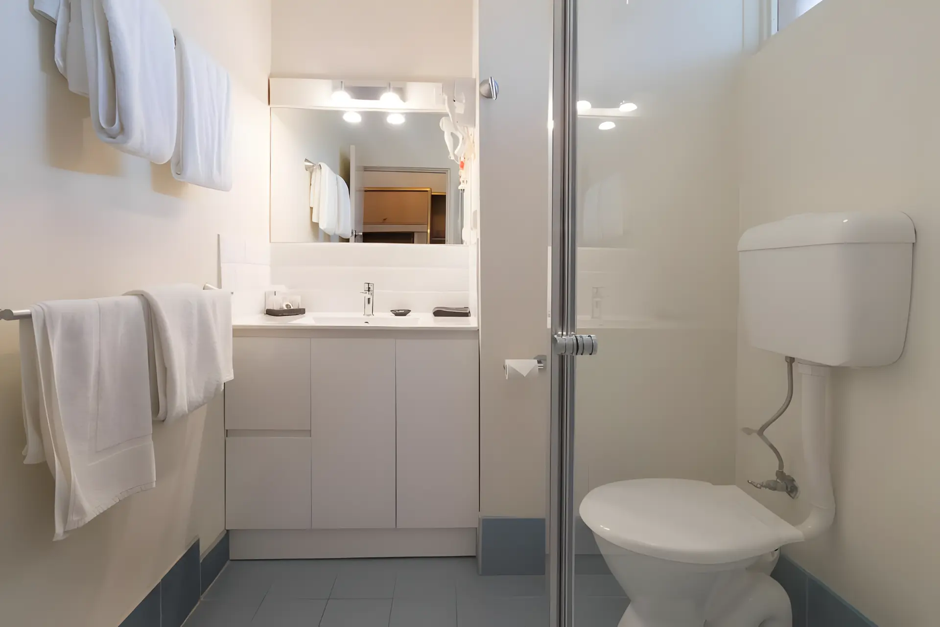 Newborough, Vic Accommodation