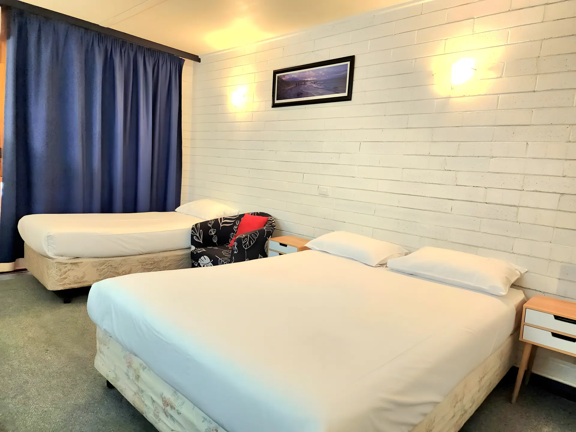 Twin Room- Pet Friendly