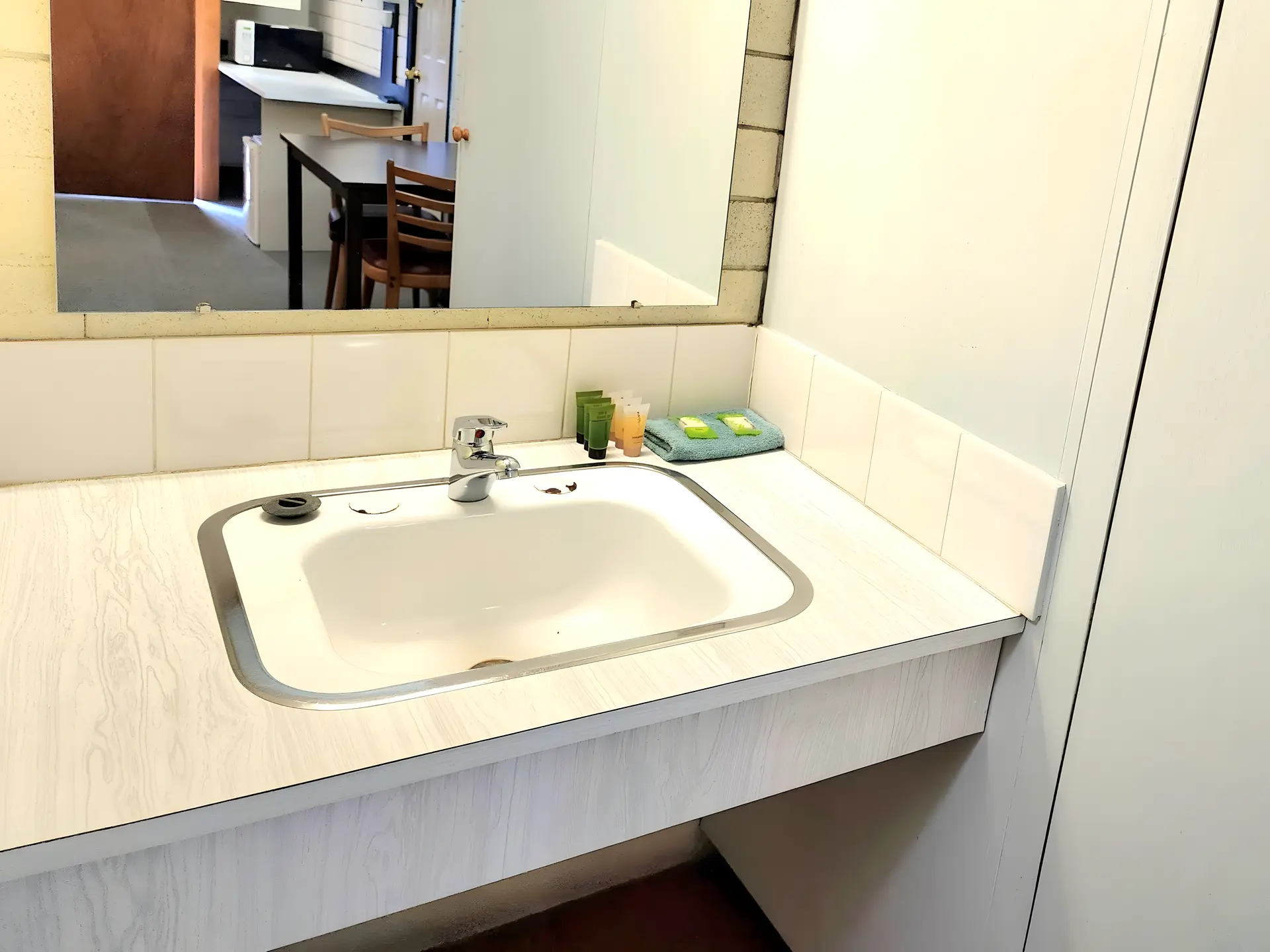 Twin Room- Pet Friendly