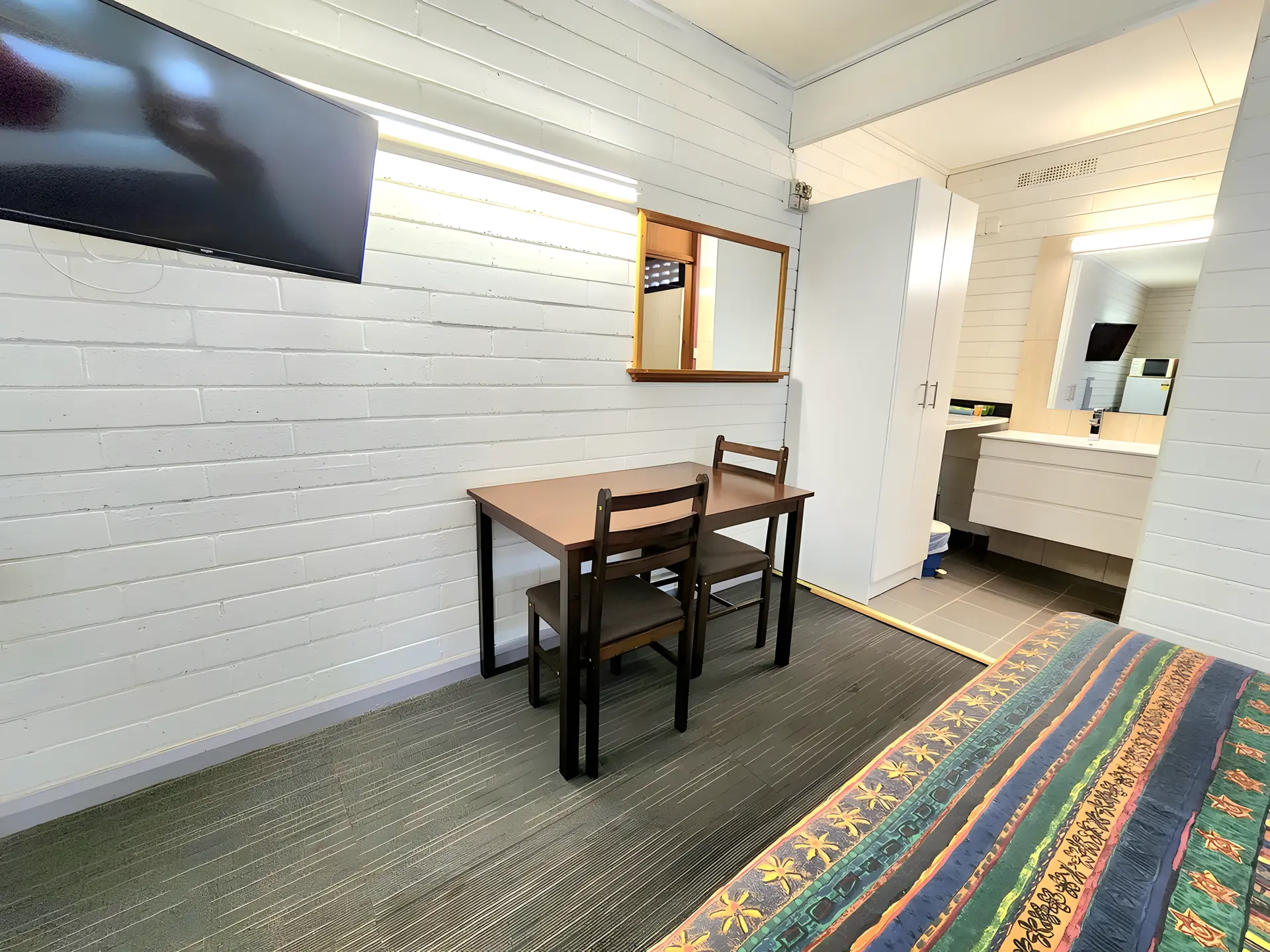 Finley Motel