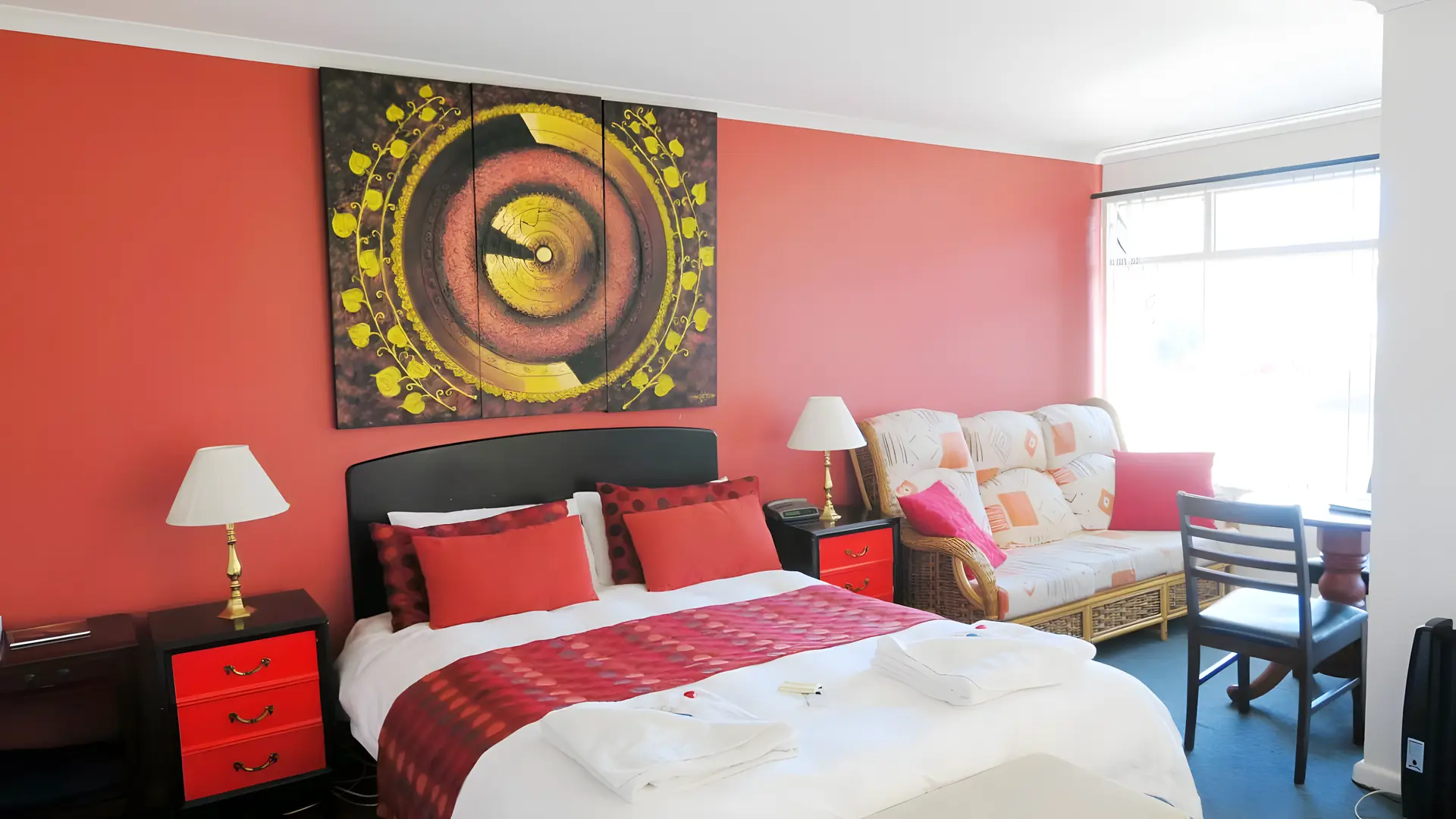 Deluxe Queen Room