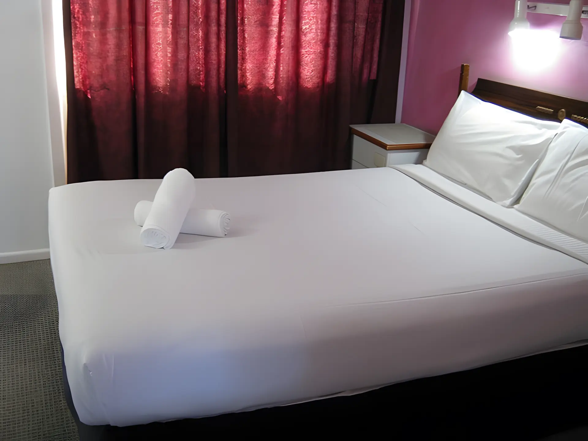 Standard Queen Room PET FRIENDLY