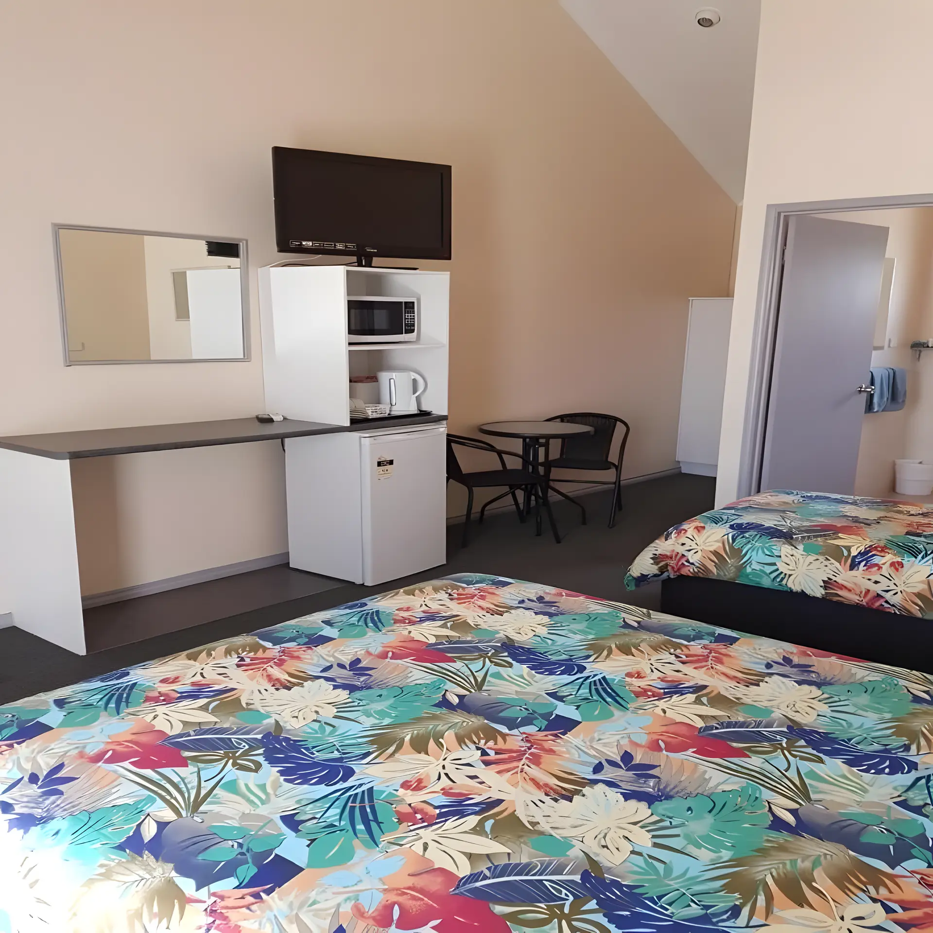 Twin Room With Private Bathroom