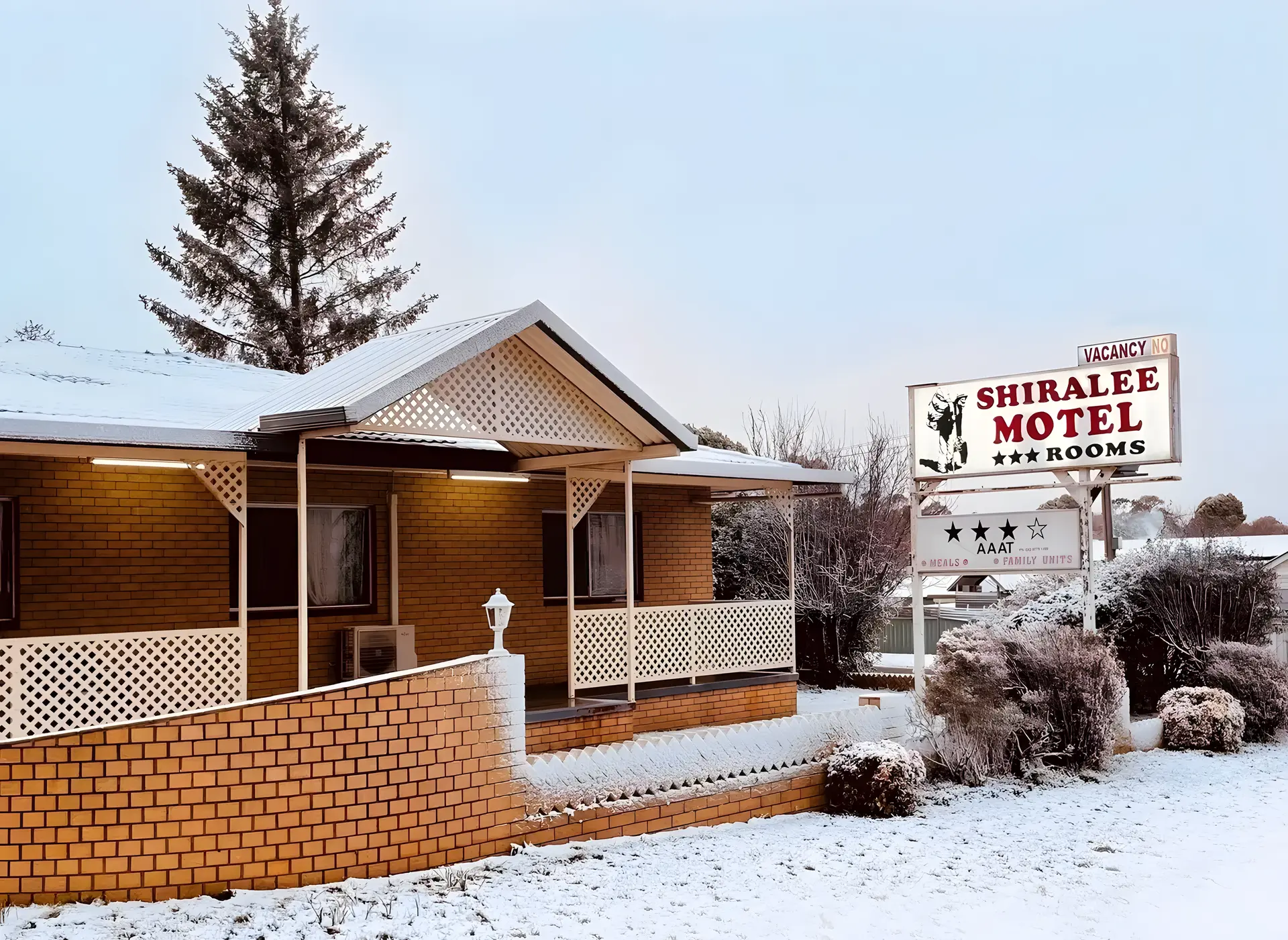 SHIRALEE MOTEL