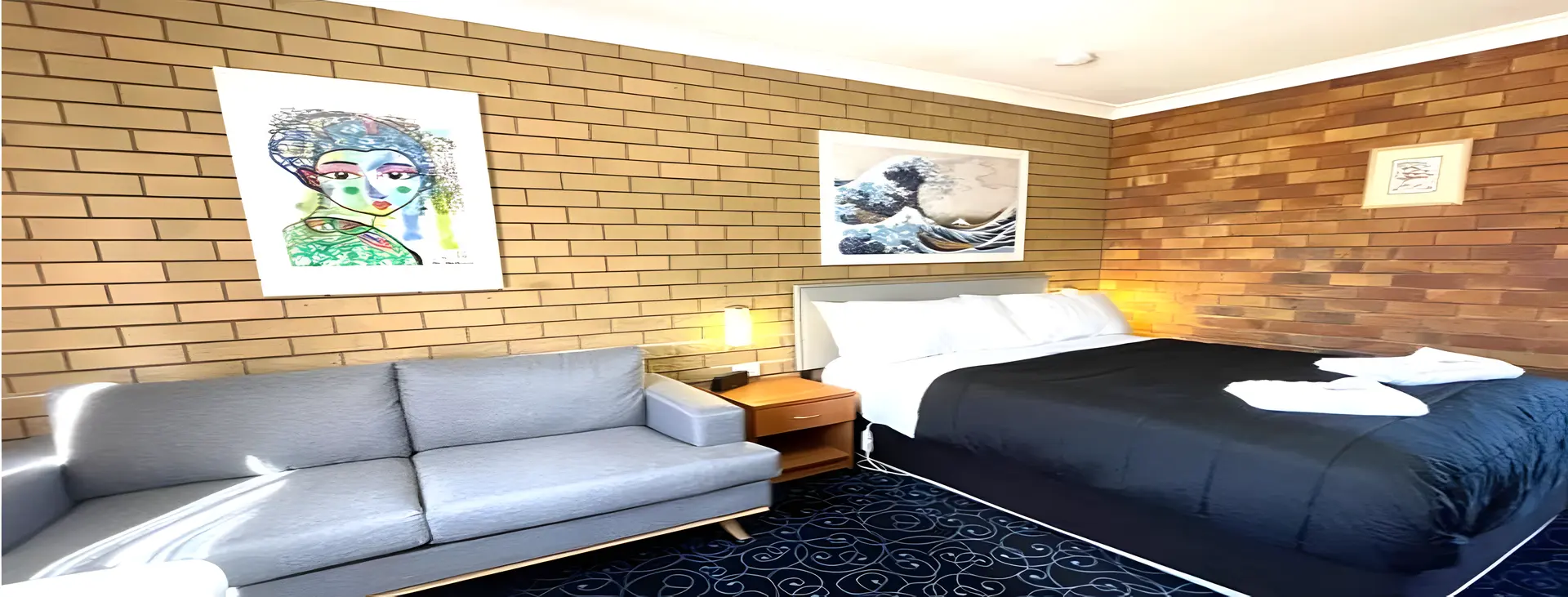 SHIRALEE MOTEL