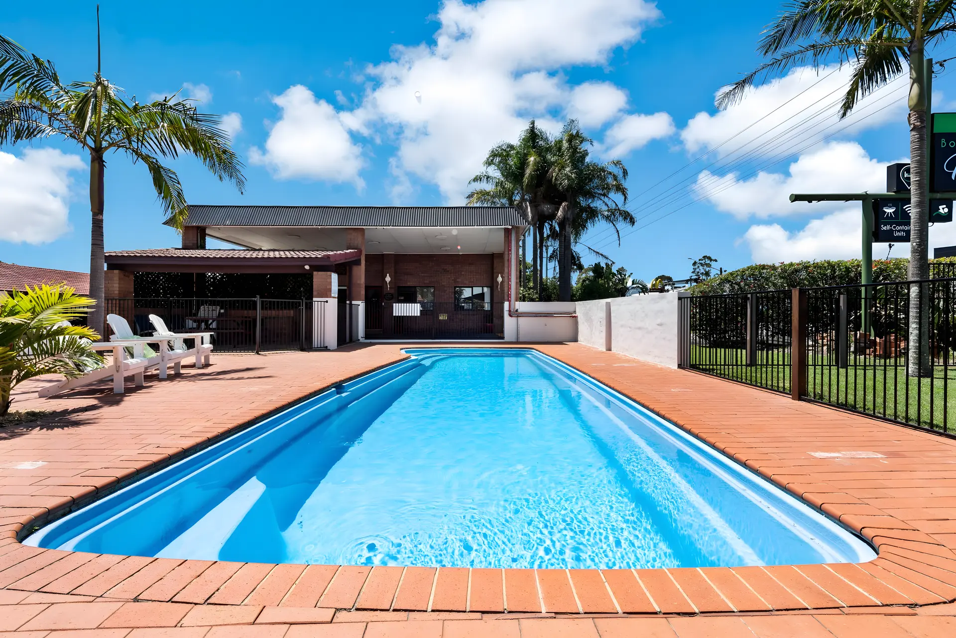 Bomaderry Motor Inn