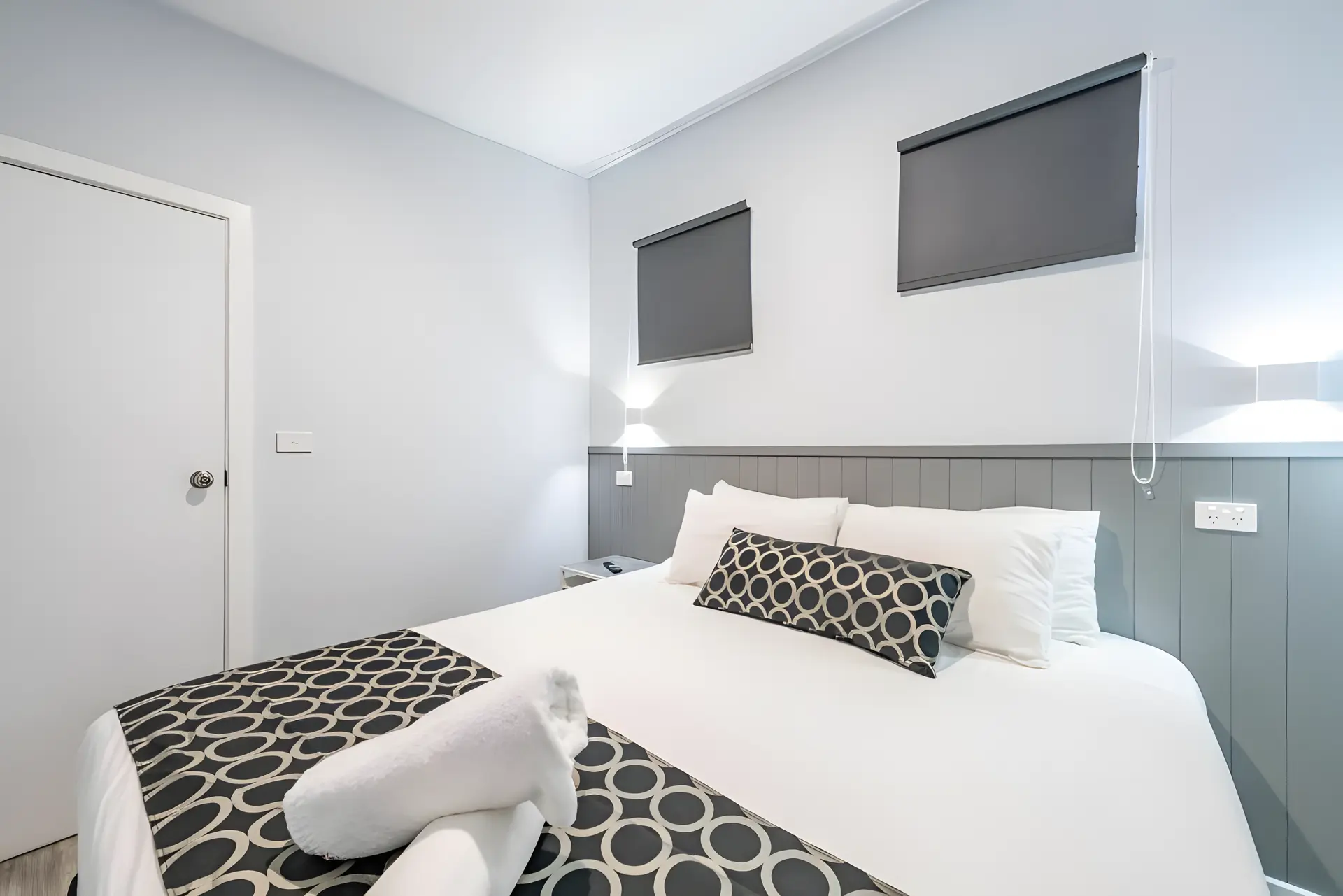 One-Bedroom King + King + Single With Kitchenette Non Refundable