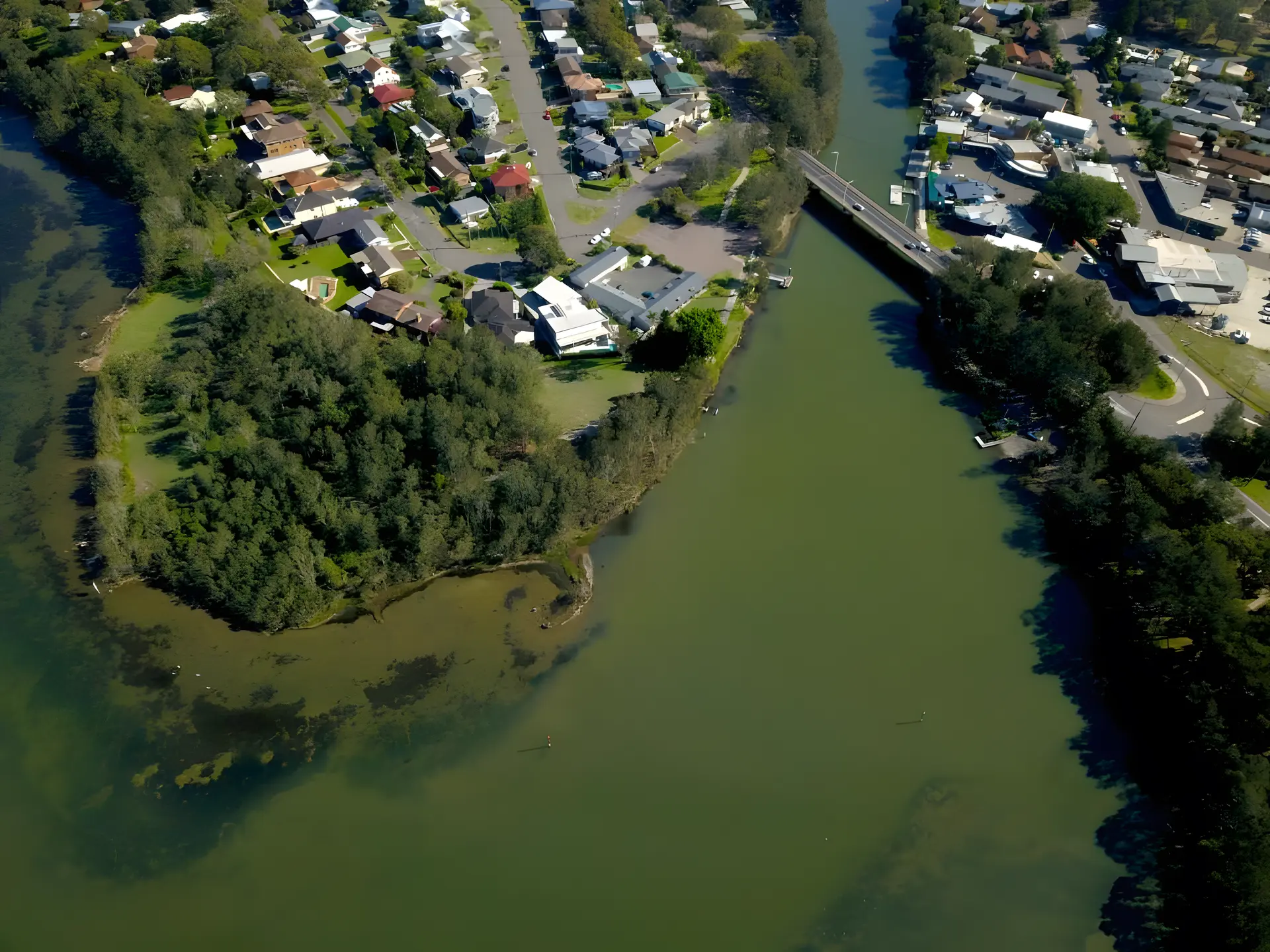 Hibiscus lakeside motel