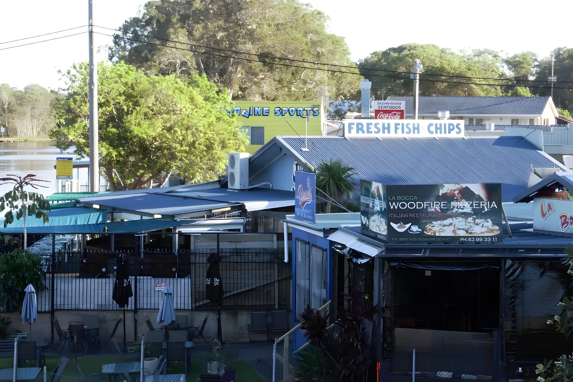 Hibiscus lakeside motel