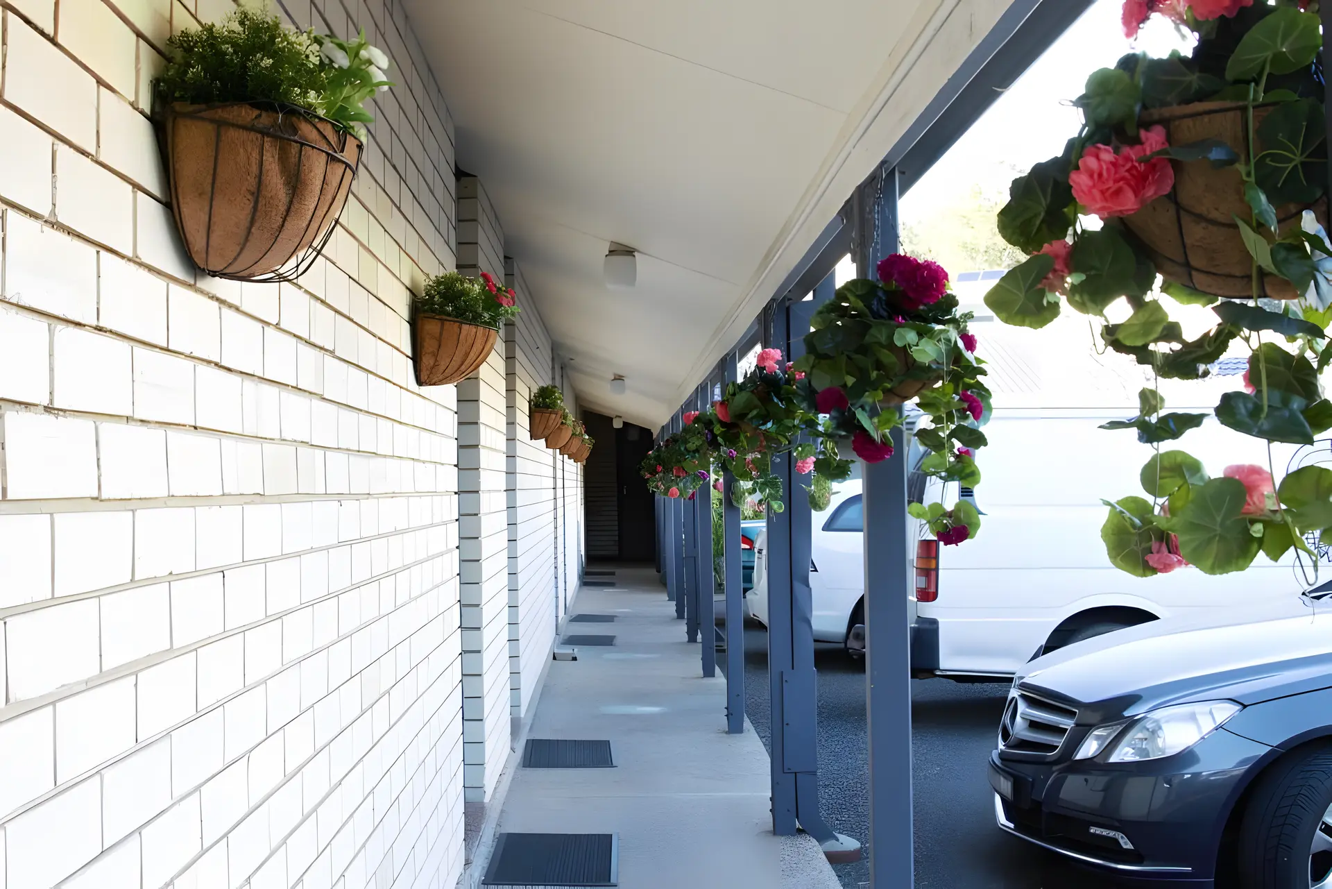 Hibiscus lakeside motel
