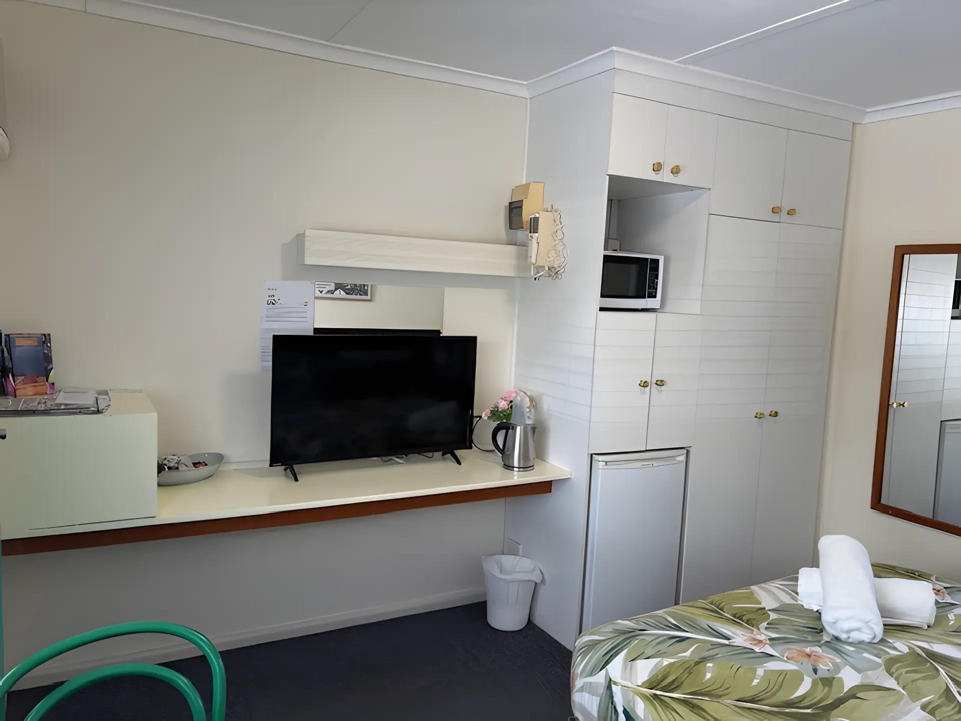 Queen Room