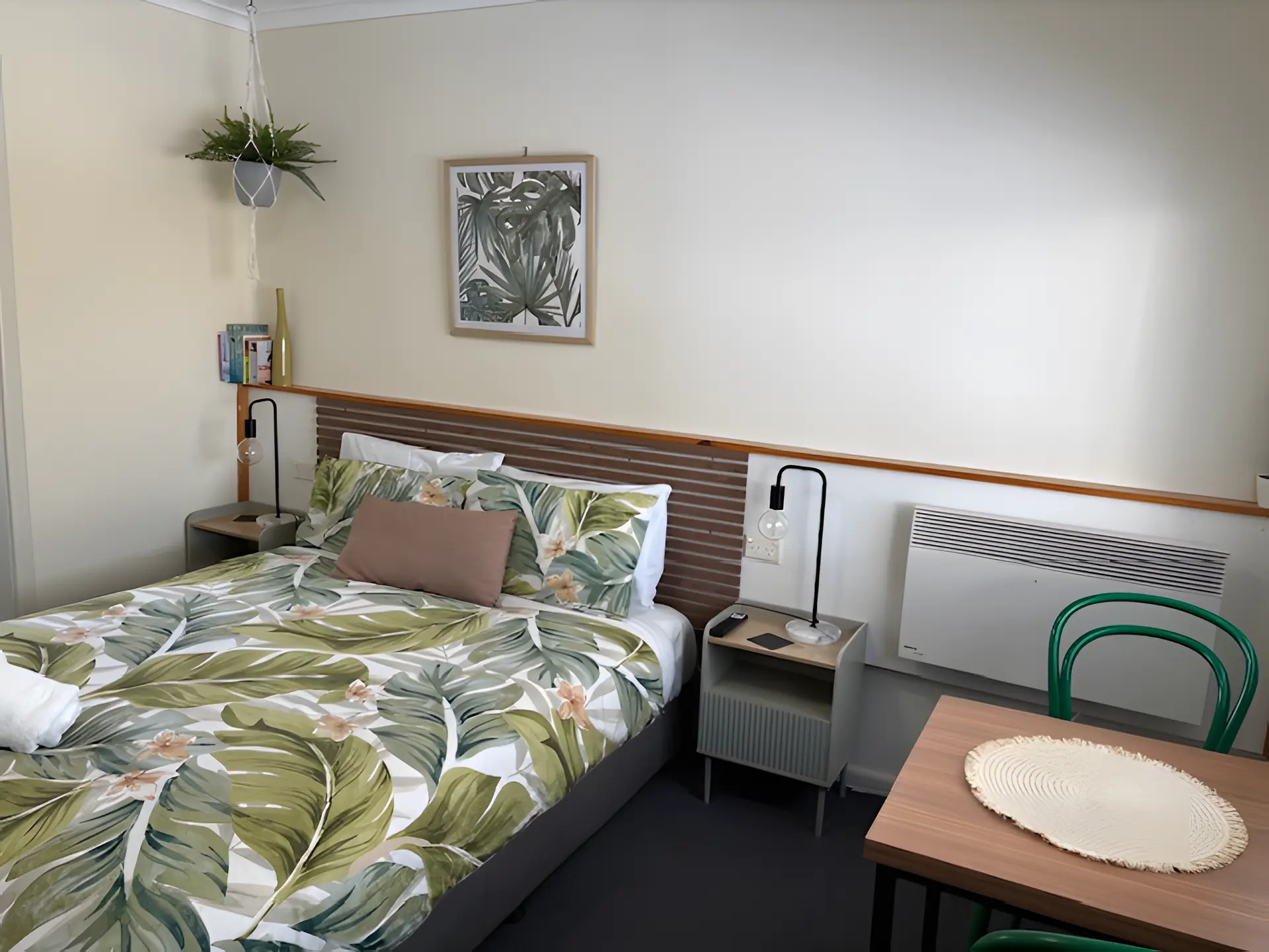 Queen Room