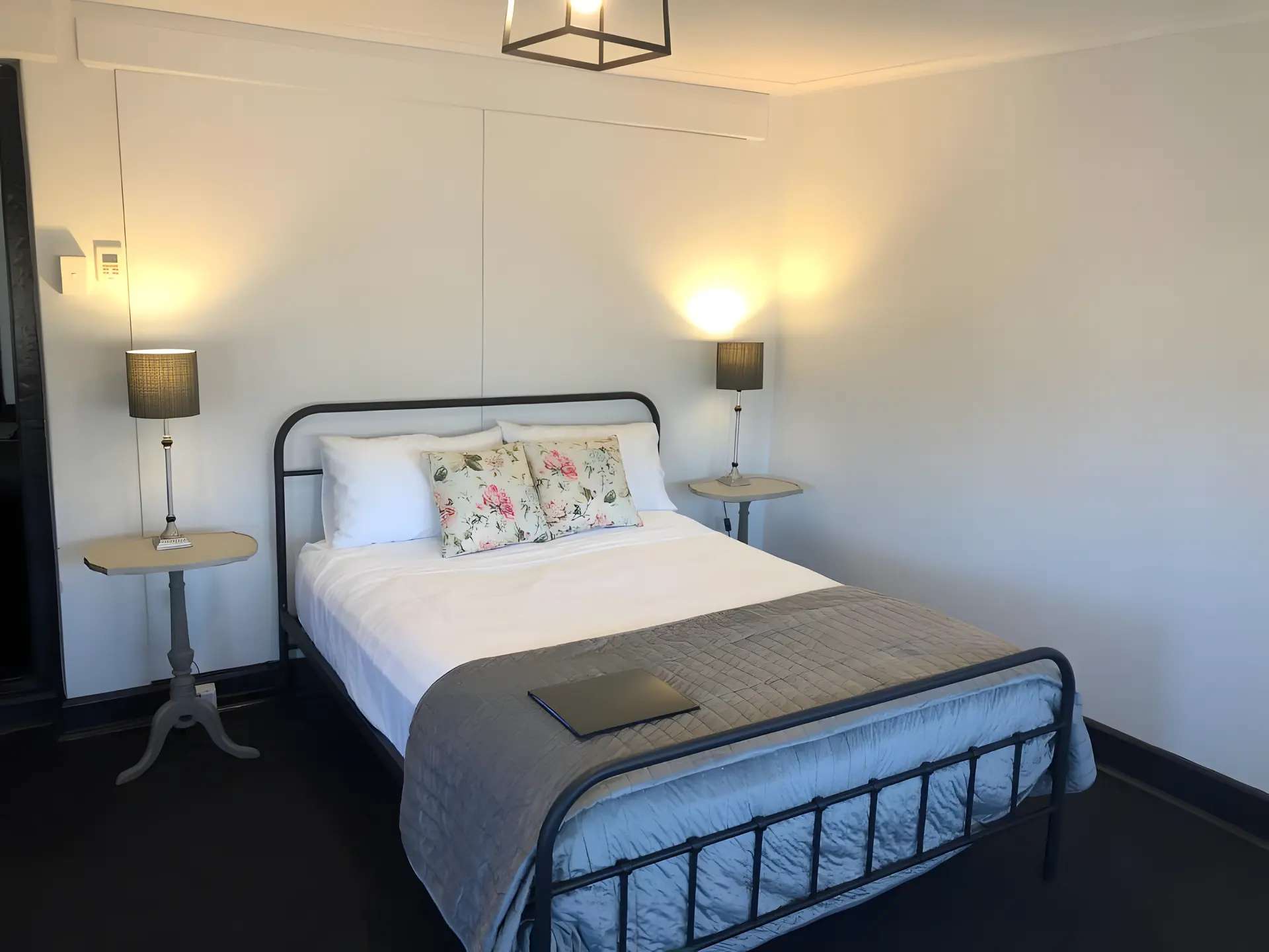 Toodyay Manor, Feels like Home
