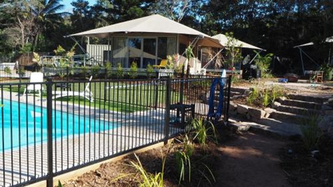 Queen Tent 10 One Night