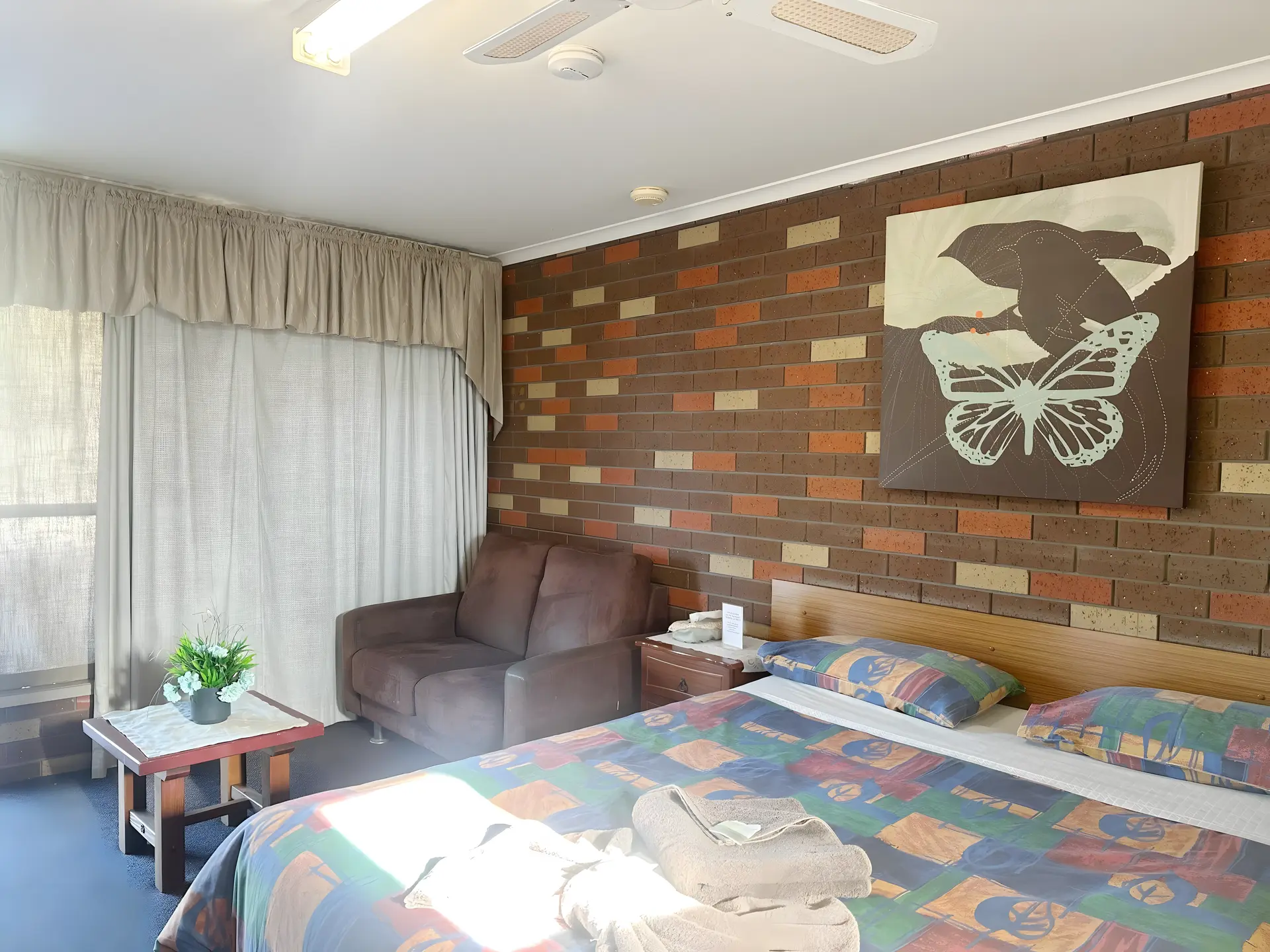Beaufort Motel - The Imperial Egg Gallery