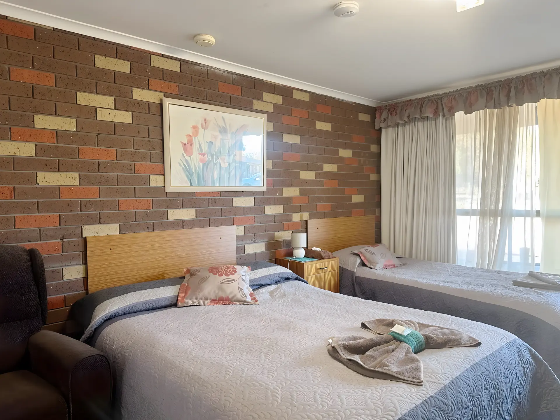 Beaufort Motel - The Imperial Egg Gallery