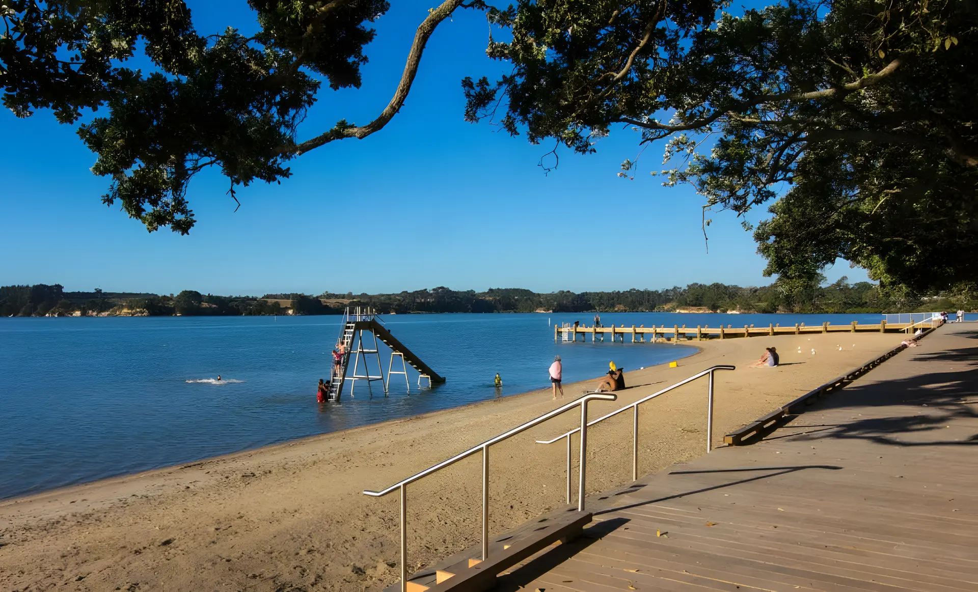 Sandspit Beach Motor Camp Waiuku