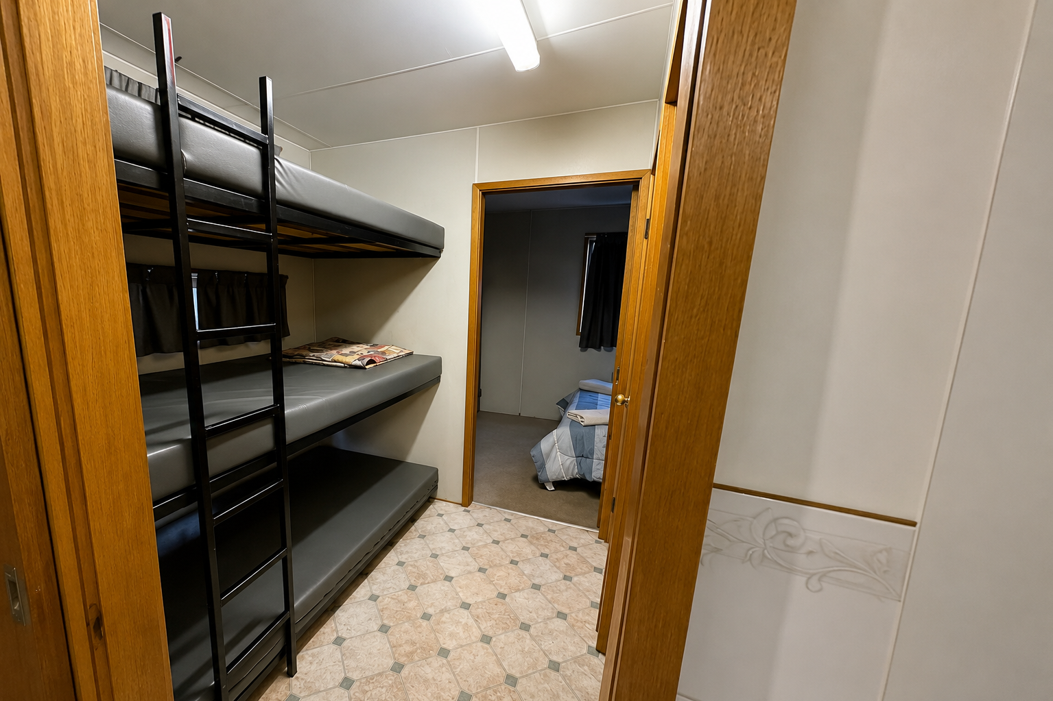 Standard Cabin (D + TB)