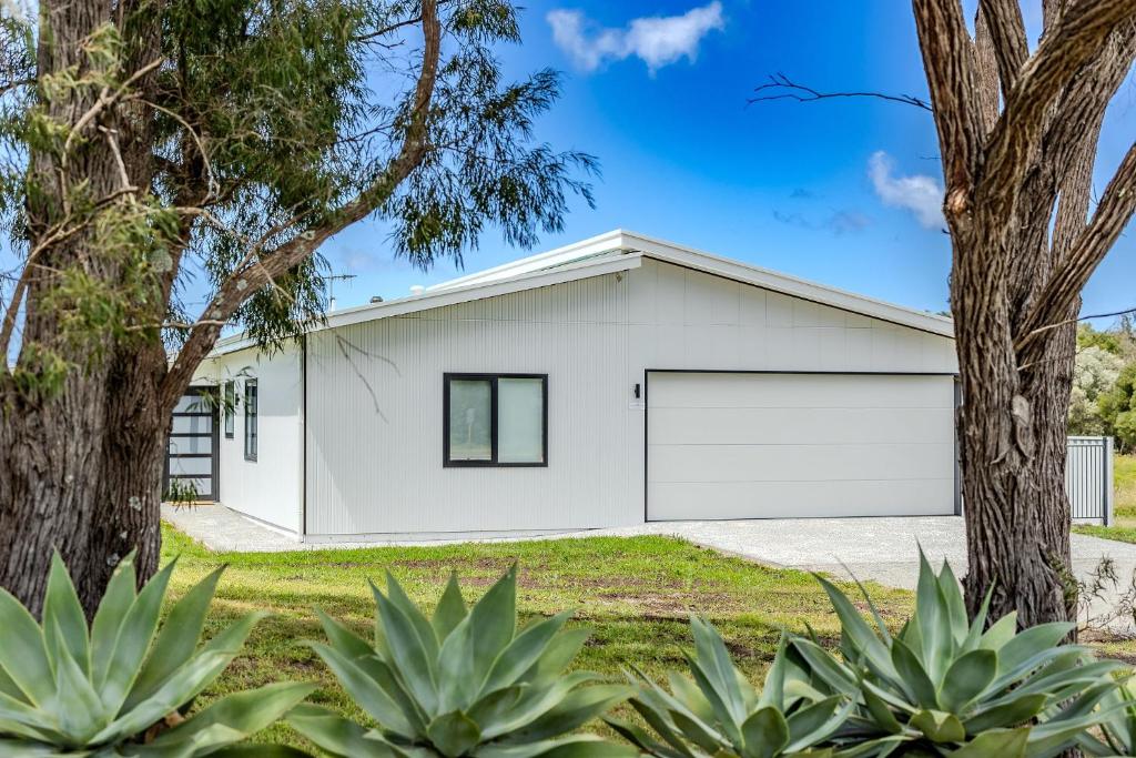 Mount Elphinstone Accommodation