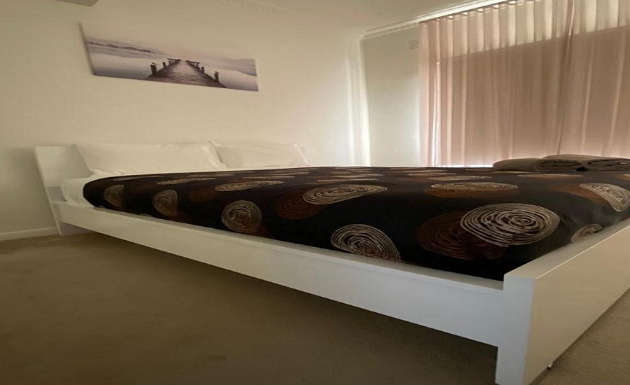 Holiday House Newtown