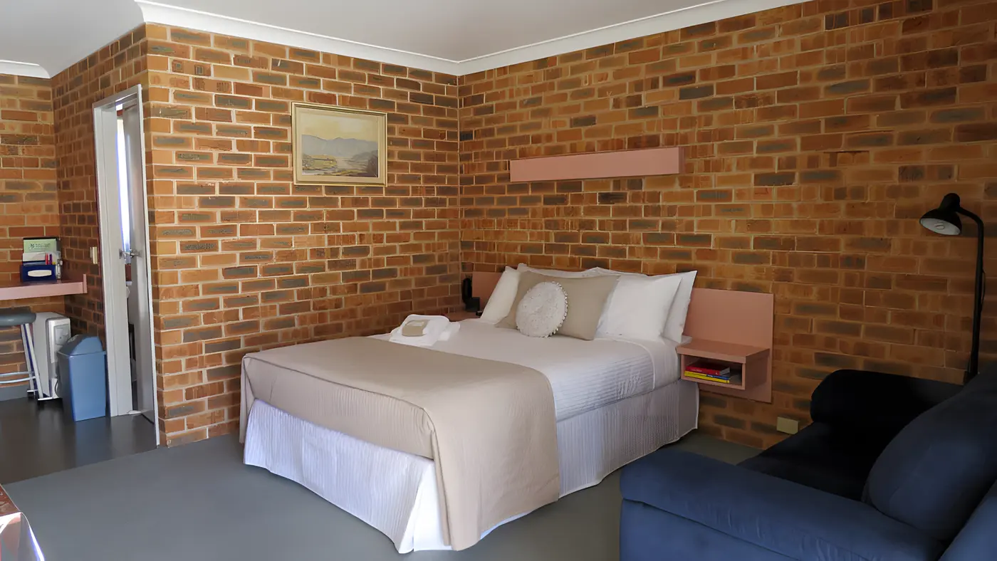 The Lydoun Motel